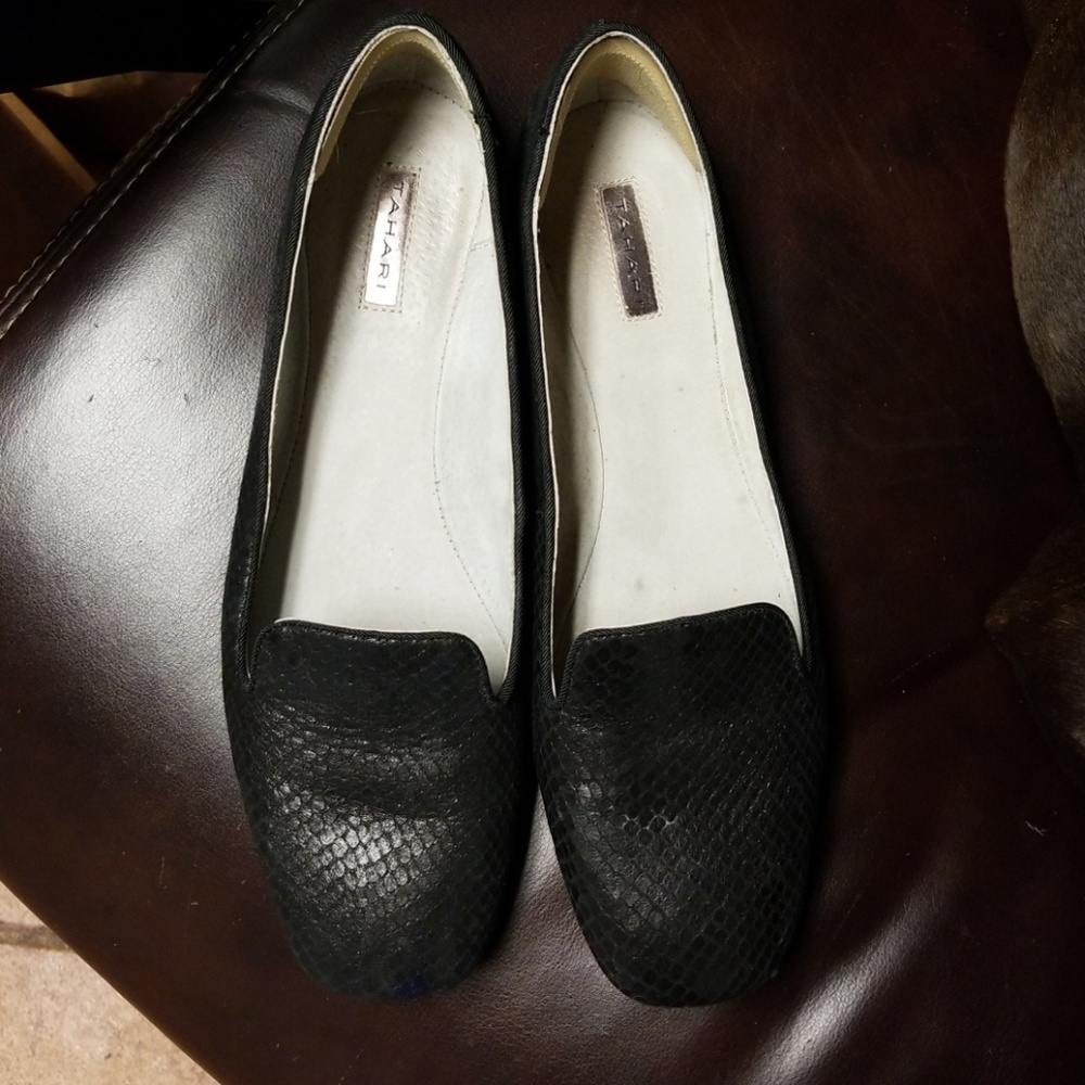 Tahari, 7.5